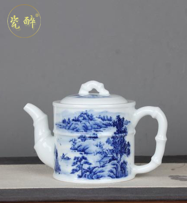 青花手绘竹节壶