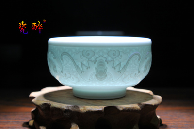 影青釉浮雕《蝠（福）》纹普洱杯