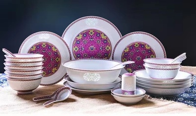 胭脂红珐琅彩玲珑30件餐具