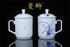 手绘青花玲珑办公杯【兰】